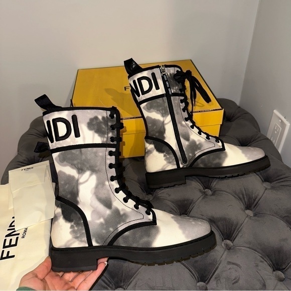 New Size 38.5 Fendi Floral Combat Boots Black White Tie Dye - Picture 2 of 9